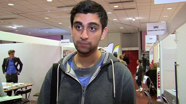 Premier forum de l'emploi des jeunes organisé par la CFDT à Créteil (94)