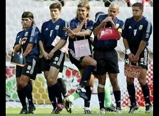 Cười vỡ bụng hài trong bóng đá vl