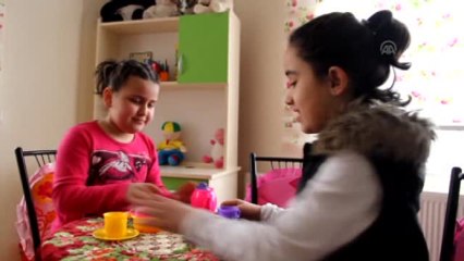 Yuvada Kalan Otistik Çocuğa Kol Kanat Oldular