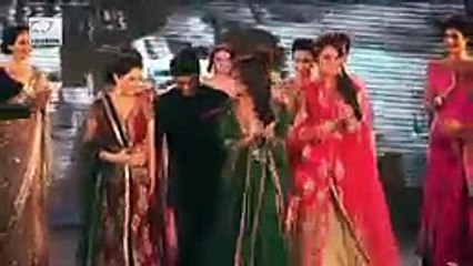 Madhuri, Preity, Malaika & Lara Walk The Ramp For Manish Malhotra.mp4