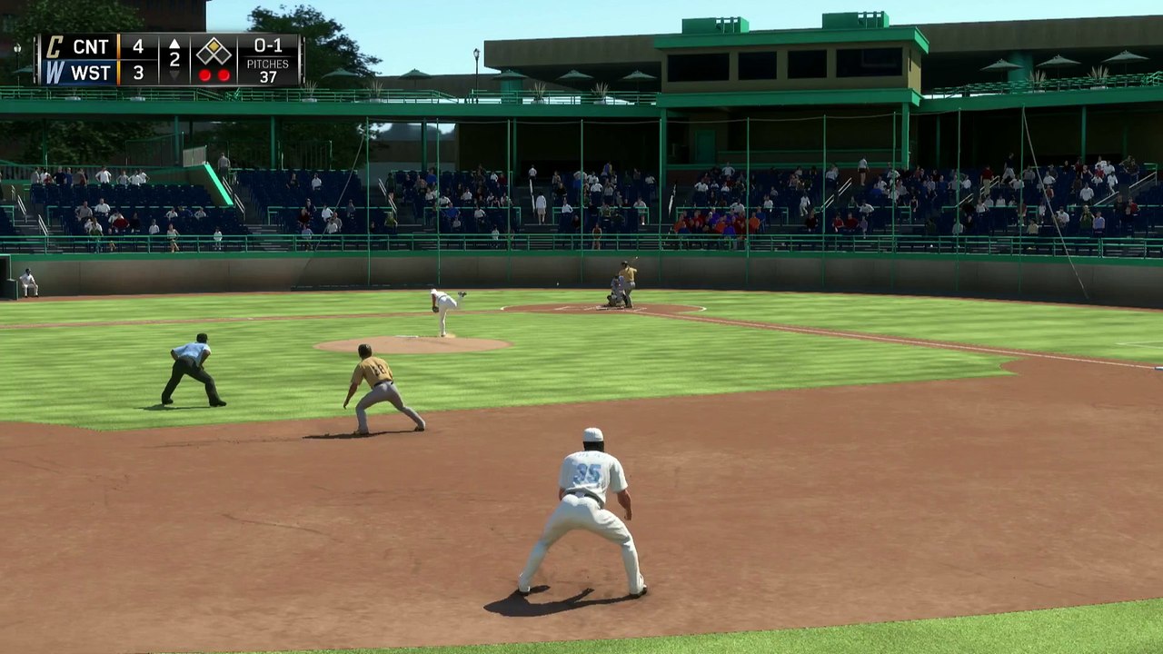 MLB 15 The Show: Year-to-Year Saves with Eric Hosmer - PS4, PS3, PS Vita