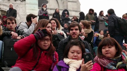 Eclipse solaire invisible à Paris: "On est un peu triste"