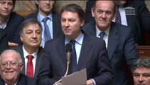 Sébastien Huyghe interpelle sur les déplacements de Valls