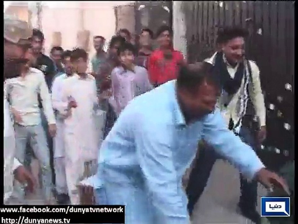 Multan- People boil on Pakistan defeat against Australia
