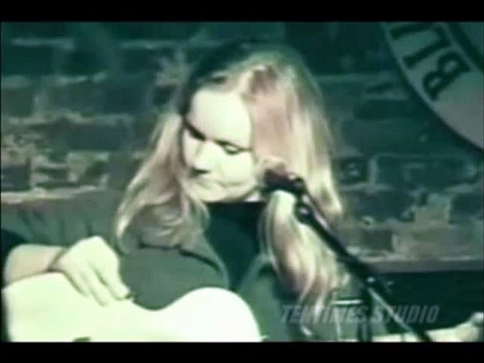 Autumn Leaves.  Eva Cassidy. Tradução.