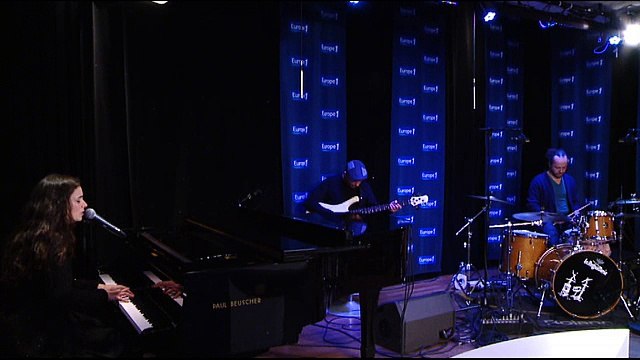 Yael Naïm chante Dream In my Head' en live