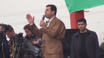 Van'da Nevruz Kutlamasında Olay Çıktı