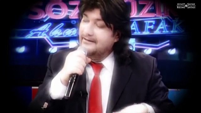 Ahmet Şafak'tan Meral Akşener'i Duygulandıran Türkü