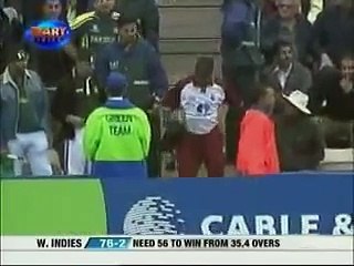 Shoaib Akhtar Bouncer to Brian Lara - Cricket