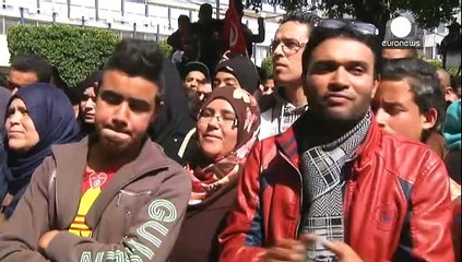 Tunisia marks independence day in defiance of attacks