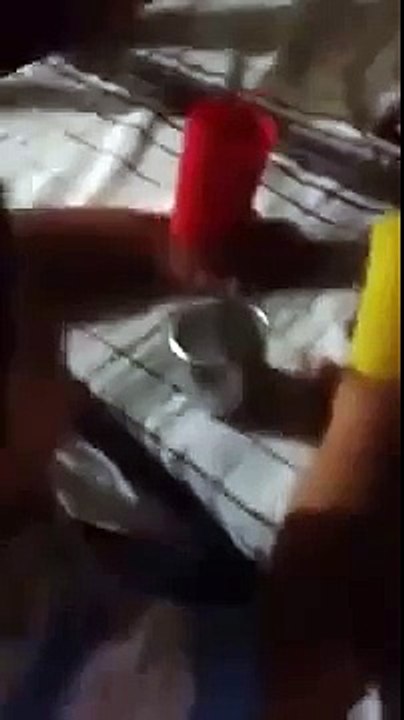 Brincando de Jogos Mortais com o irmão mais novo!