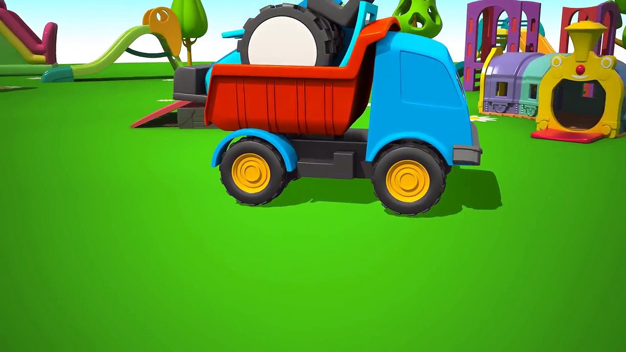 Kids 3D Construction Cartoons for Children 4 - Leo the Truck builds a TRACTOR! {トラクター} KidsfirstTV