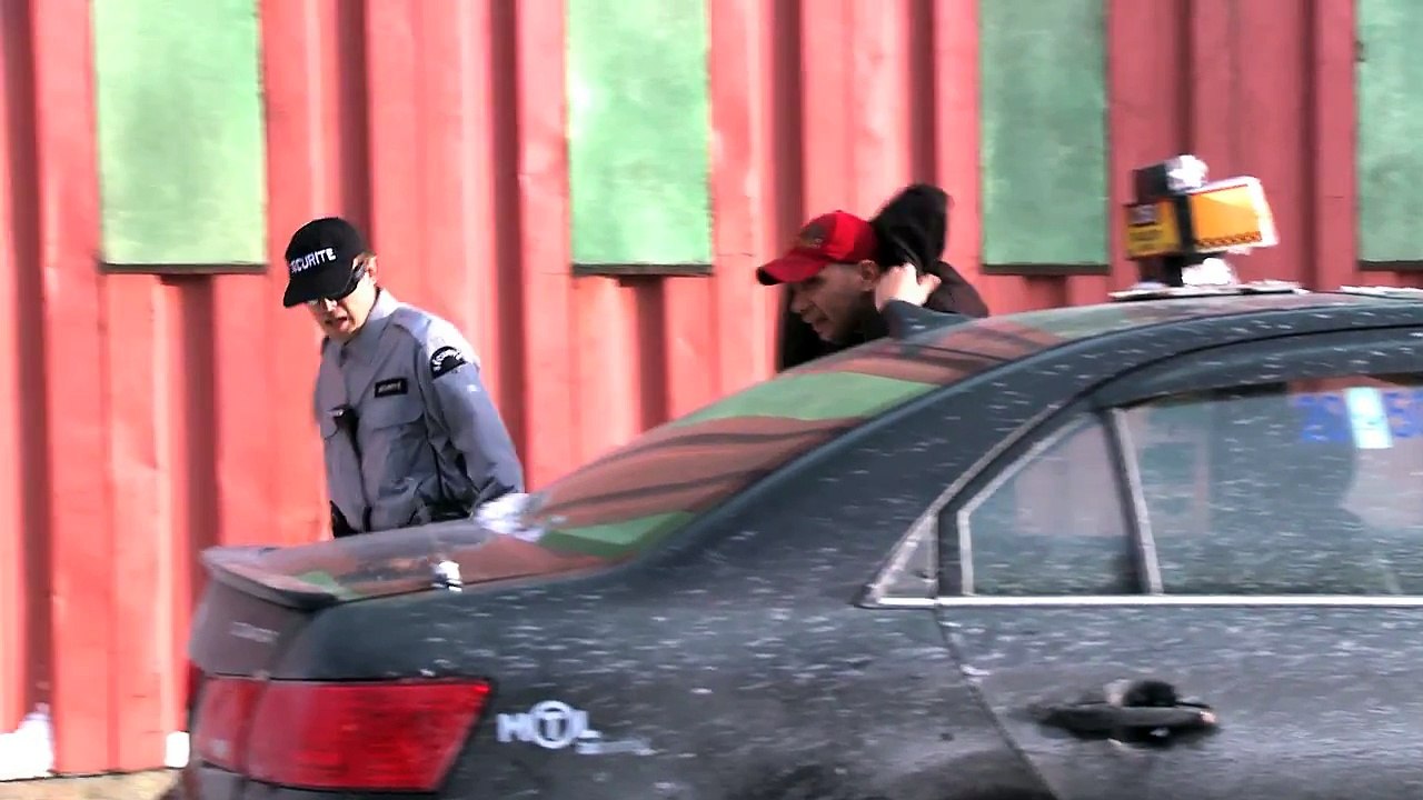 Hannibal Escape Prank featuring Roman Atwood