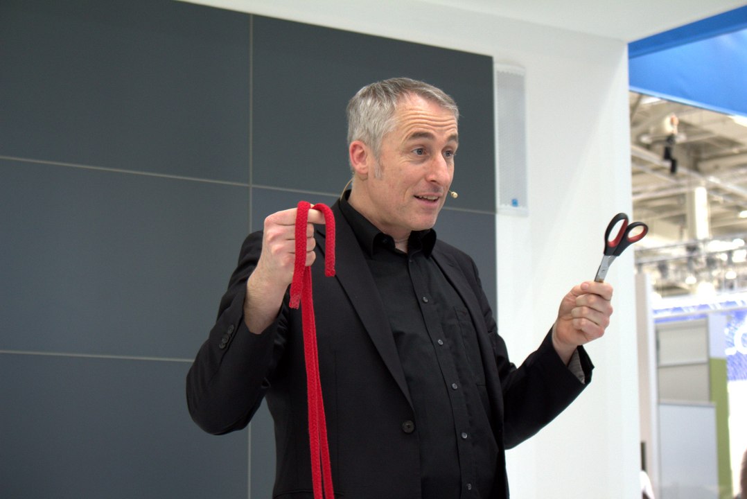 CeBIT 2015: Zauberer am Stand von ESET | QSO4YOU Tech