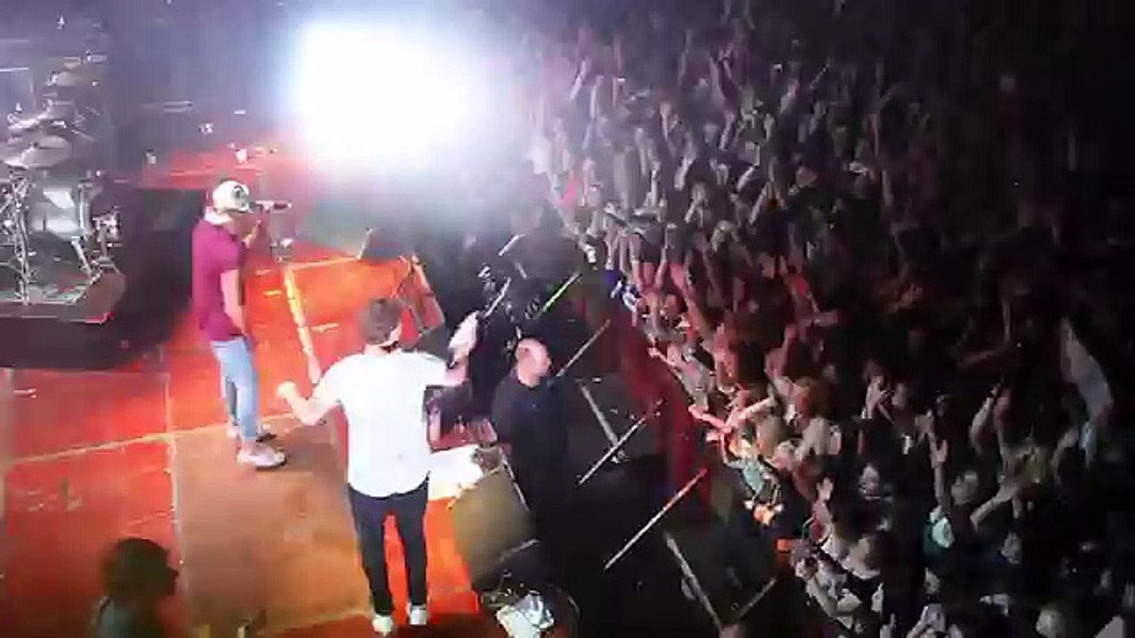 Cro - 1 Million (OFFICIAL VERSION)