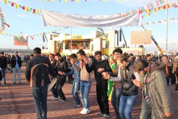 Diyarbakır'da Nevruz Kutlamaları Başladı