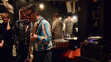 Hot Chickens - Dunkerque " Redhouse " France 20 mars 2015 " Rave on "