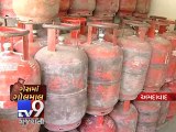 Illegal refilling of LPG cylinders goes on in Ahmedabad - Tv9 Gujarati