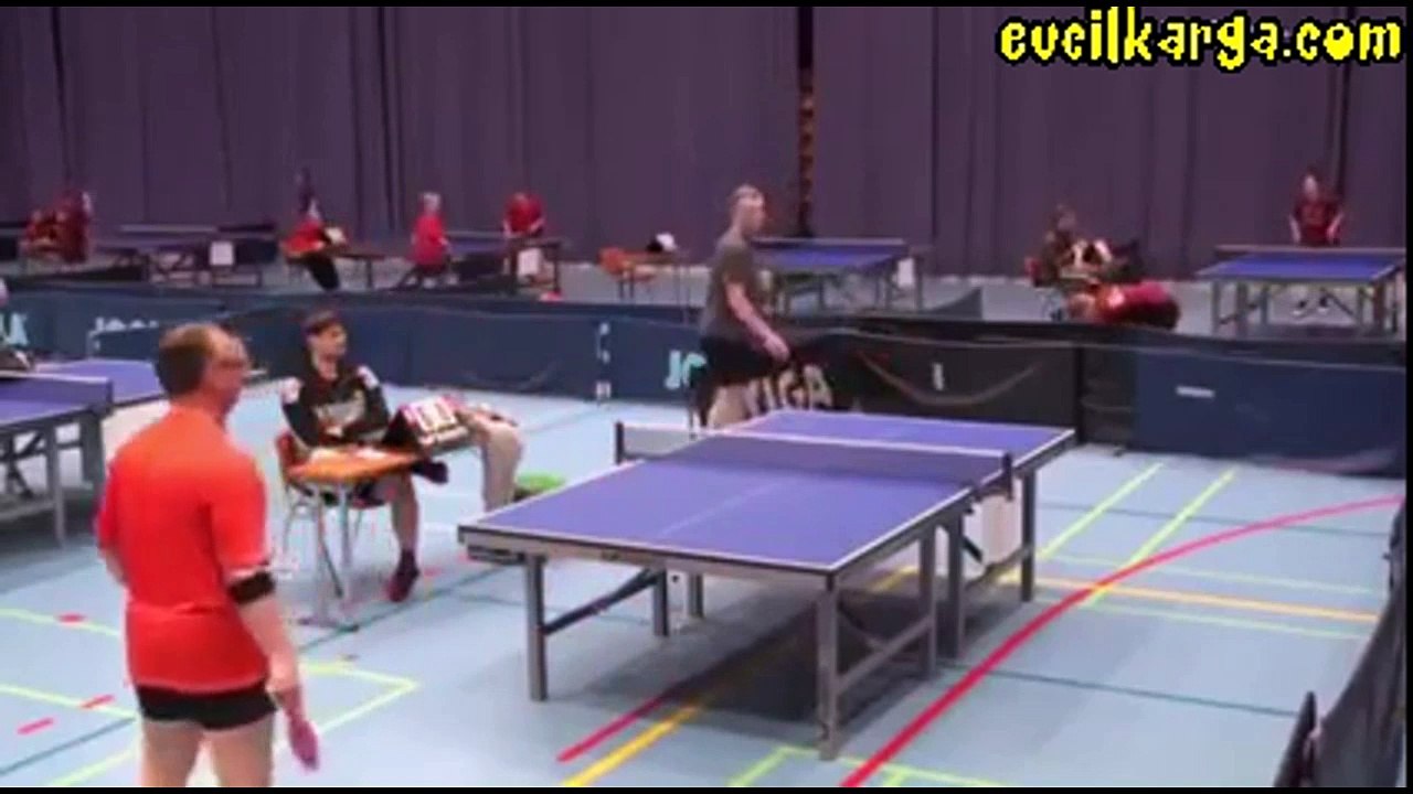 Öyle bir vuruş yaptı ki rakibi bakakaldı