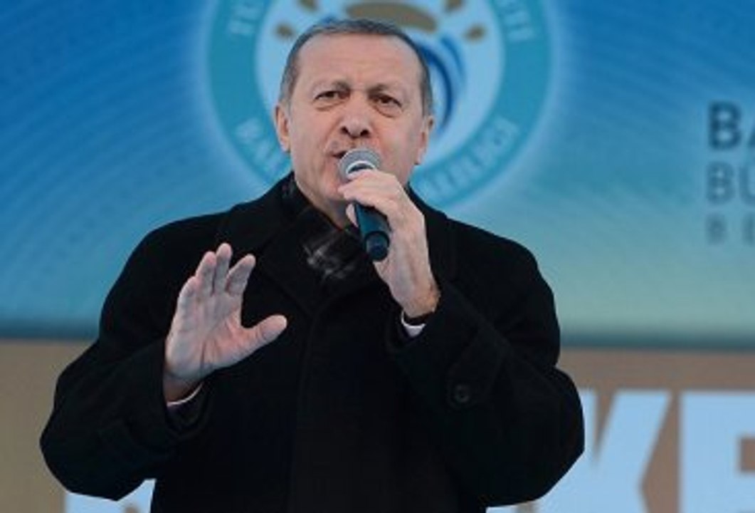 Muhalefetle Dalgasını Geçti