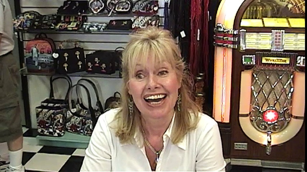 Suzanna Leigh on working with Elvis Presley on Paradise Hawiian Style' Elvis Week 2003