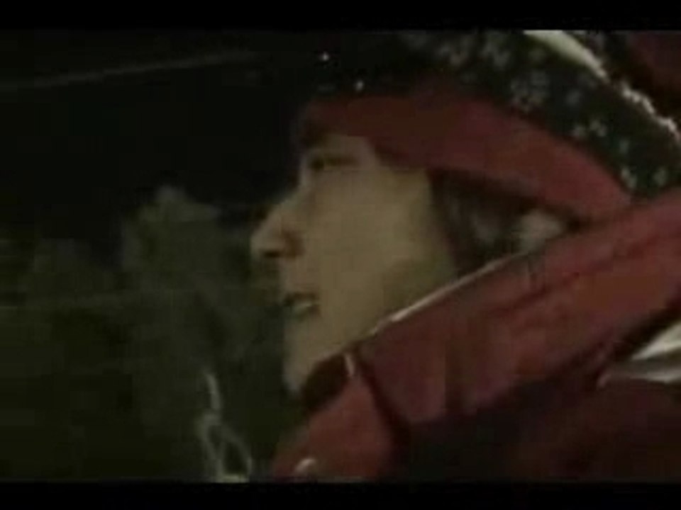 Eric n Hyesung sing banana song