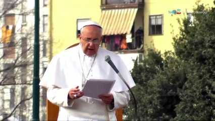 Napoli - Papa Francesco in visita, l'abbraccio di Scampia (21.03.15)