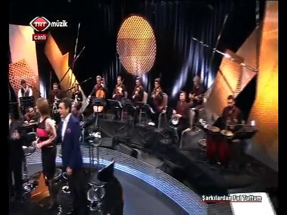 ŞARKILARDAN FAL TUTUM KORO-SENİNLE EY GÜL-İ AHSEN