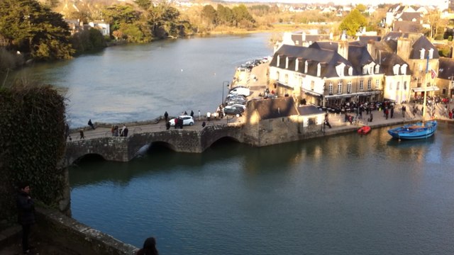 La marée du siècle au port de Saint-Goustan