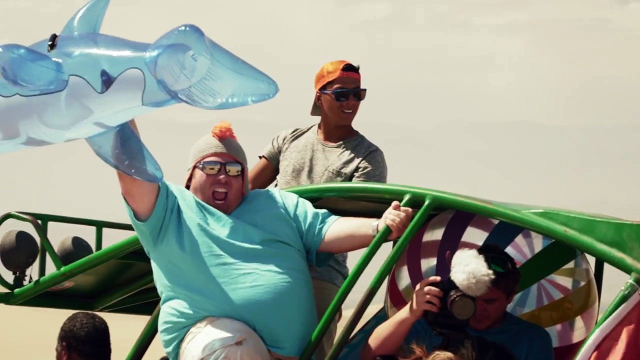 Sandboarding Peru in 4K