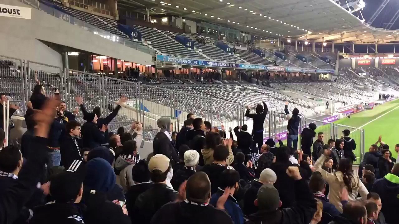 Les supporters bordelais chambrent ceux du TFC