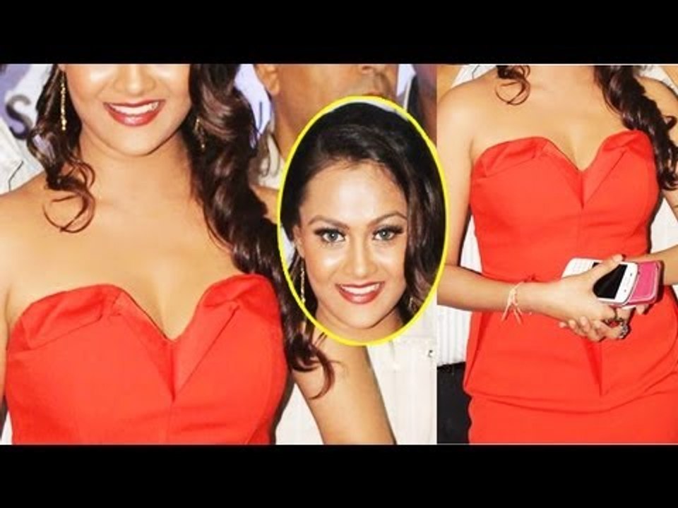 New Hot Look Vishaka Gupta Deep Neck Dress Exposing Hotter