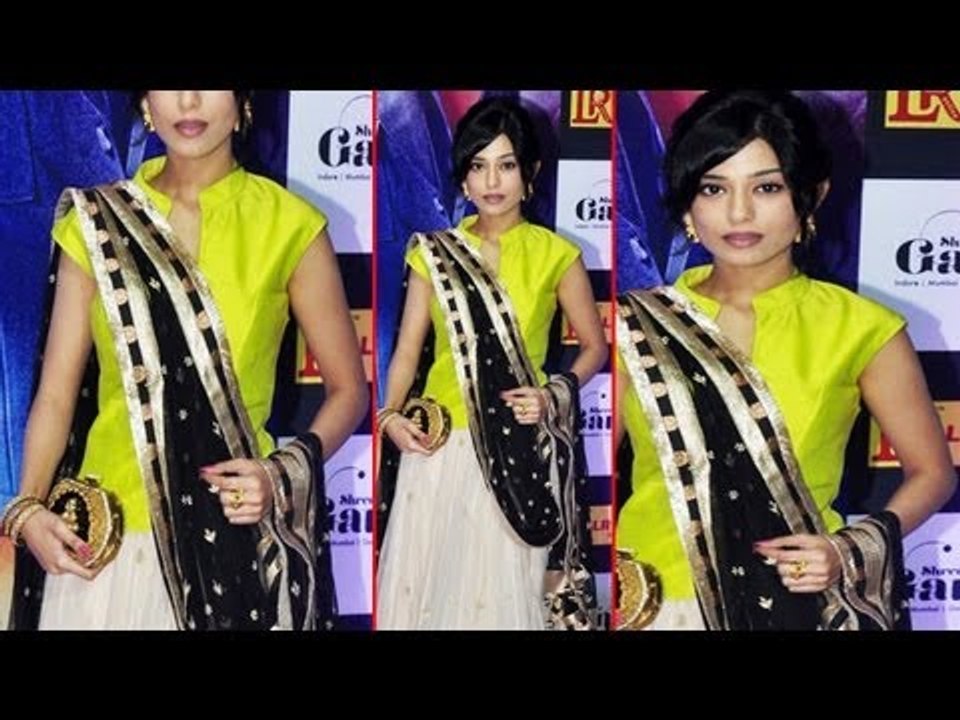 Sexy Amrita Rao Looks Beautiful In Green Avatar