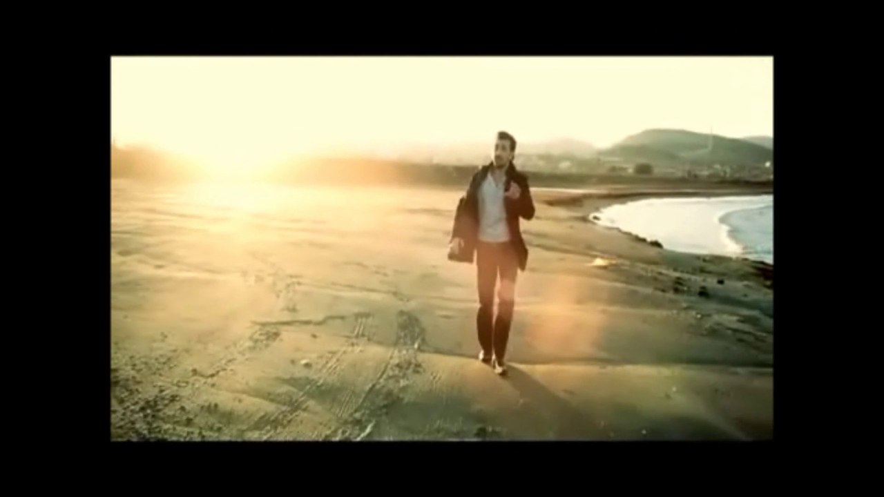 Θάνος Πετρέλης - Θέλω και τα παθαίνω | Greek- face (hellenicᴴᴰ video clips)