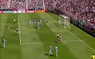 horrible coup franc de David Villa lors de Colorado Rapids vs New York City
