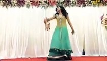 Beautiful Girl Dancing On Desi Look Teri Desi Look Full HD Mujra Hot Hot Hot And Sexy