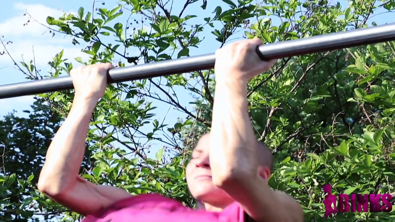 Lee Binks Fitness- How to do a chin up/pull up Tutorial