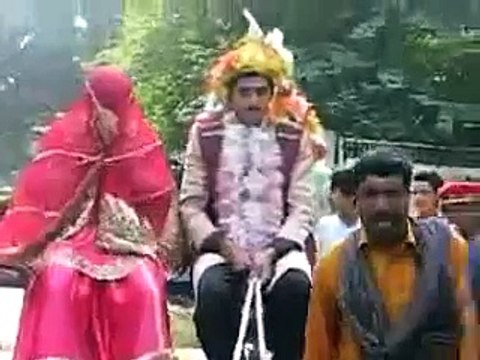 Funny Wedding In Pakistan (Funny Dulha And Dulhan)
