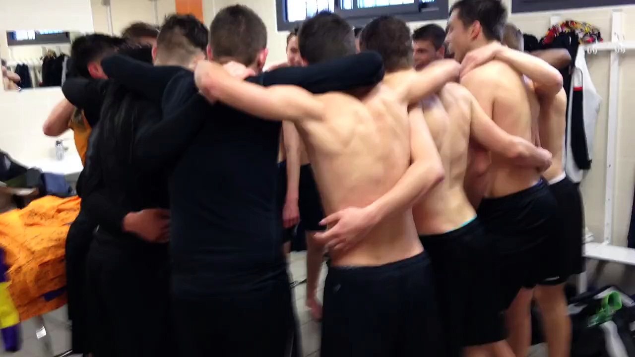 Petit tour dans les vestiaires des U19 après leurs 4eme succès en autant de match de championnat
