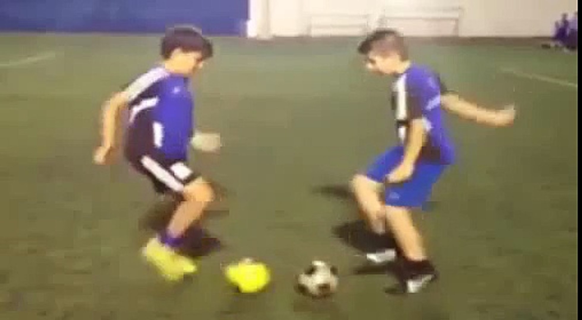 مهارات اطفال كرة القدم / Children's skills in football - video Dailymotion