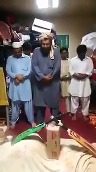 cricket janaza nikal gya....funny...