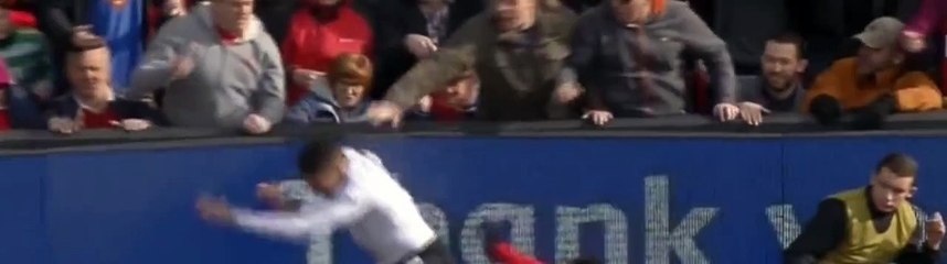 مشجعين ليفربول يهدئون بالوتيلي