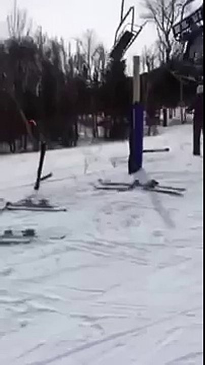 Une remontée de ski défaillante blesse 7 personnes