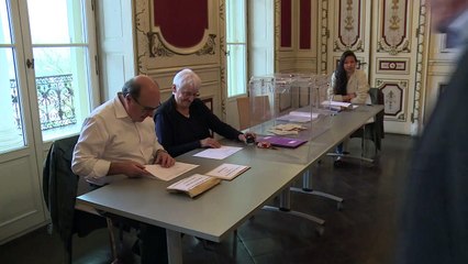 France's National Front eyes gains in local polls