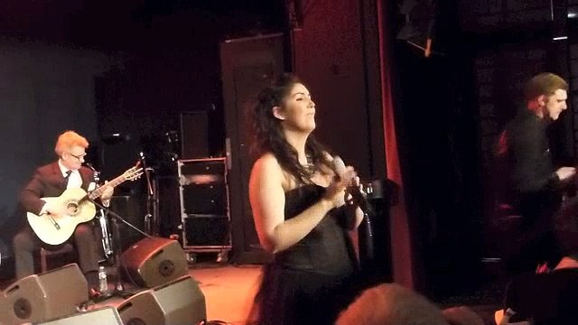 CLAUDIA COSTA UMA CASA PORTUGUESA