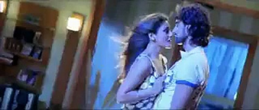 Rimi Sen Hot Romance Scene with Kunal Kapoor from Bollywood Movie - Video Dailymotion