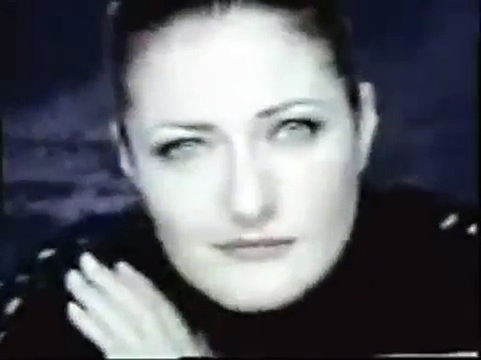 Candan Erçetin SENSİZLİK