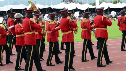 Namibie: le président Hage Geingob prête serment