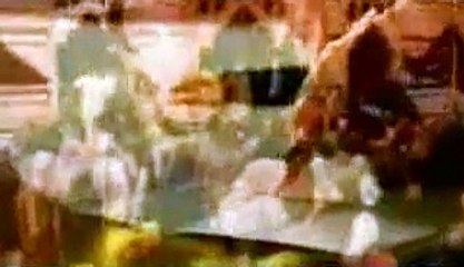 Junoon Se Aur Ishq Se Milti Hai Azadi - Pakistan Song - hamariapni.com