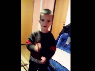 funny dancing child 2015